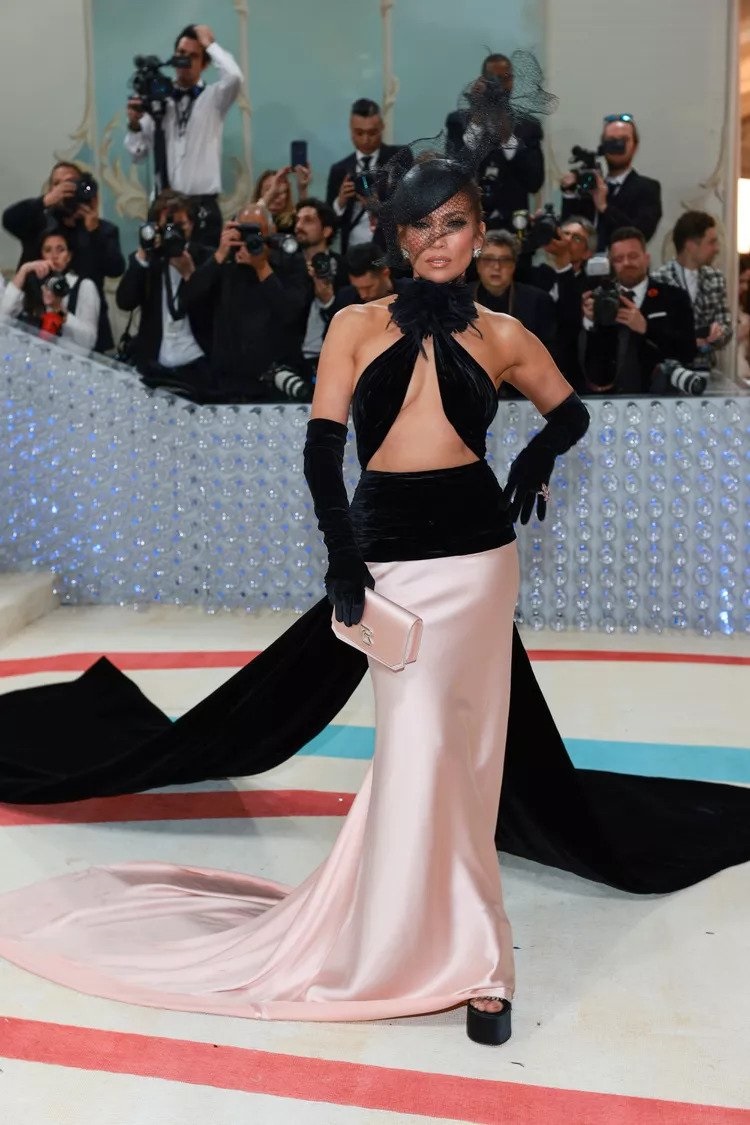 Jennifer Lopez Wears No Underwear to Met Gala 2015, 2015 Met Gala,  Jennifer Lopez, Met Gala