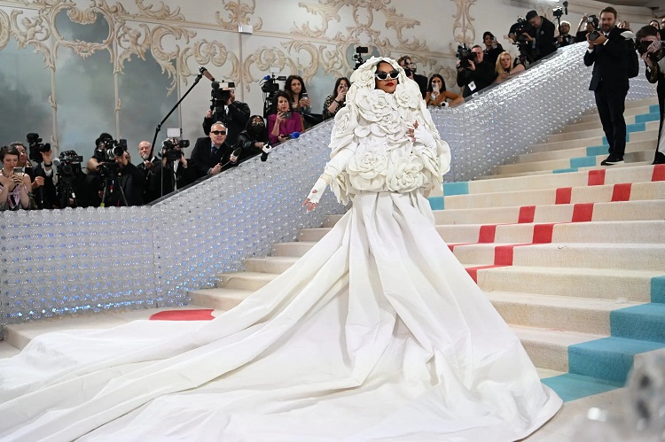 Hottest Female Celebrity Looks On The Red Carpet For Met Gala 2023